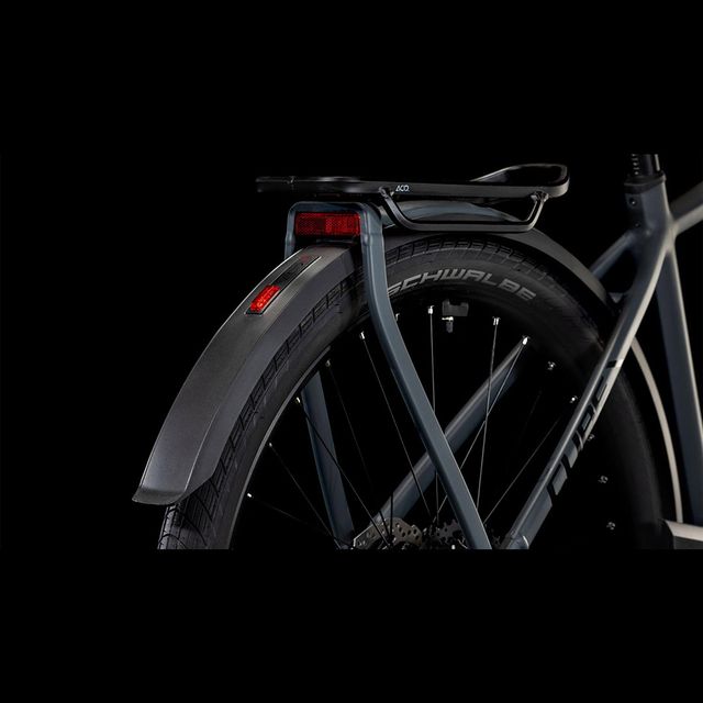 CUBE Kathmandu Hybrid ONE 600 sähköpyörä